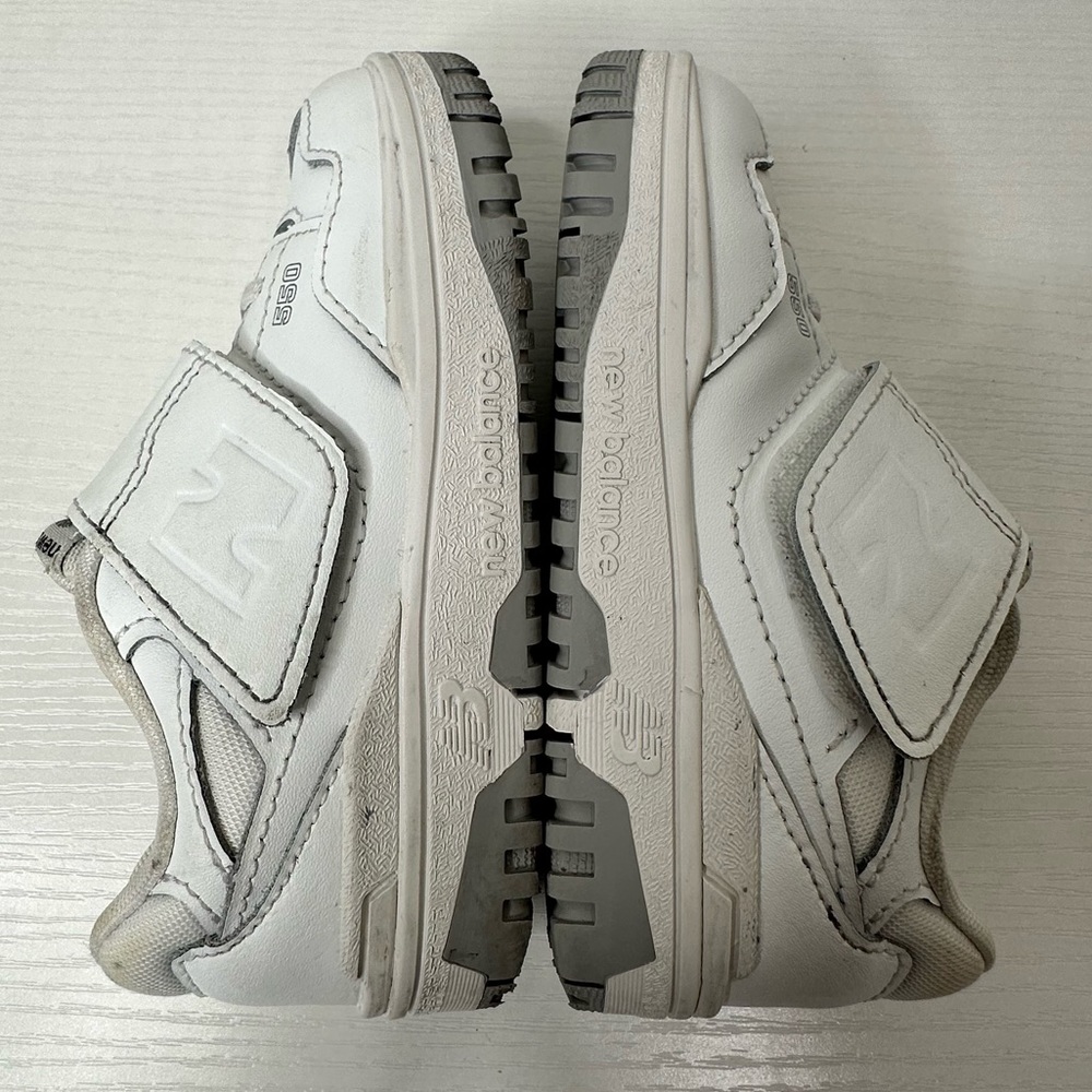 New Balance Kids’ 550 Sneaker Size 9 - Picture 10 of 11